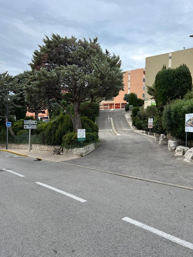 Magnifique Appartement A Cassis,Parking,2 Pas Du Port Exterior photo